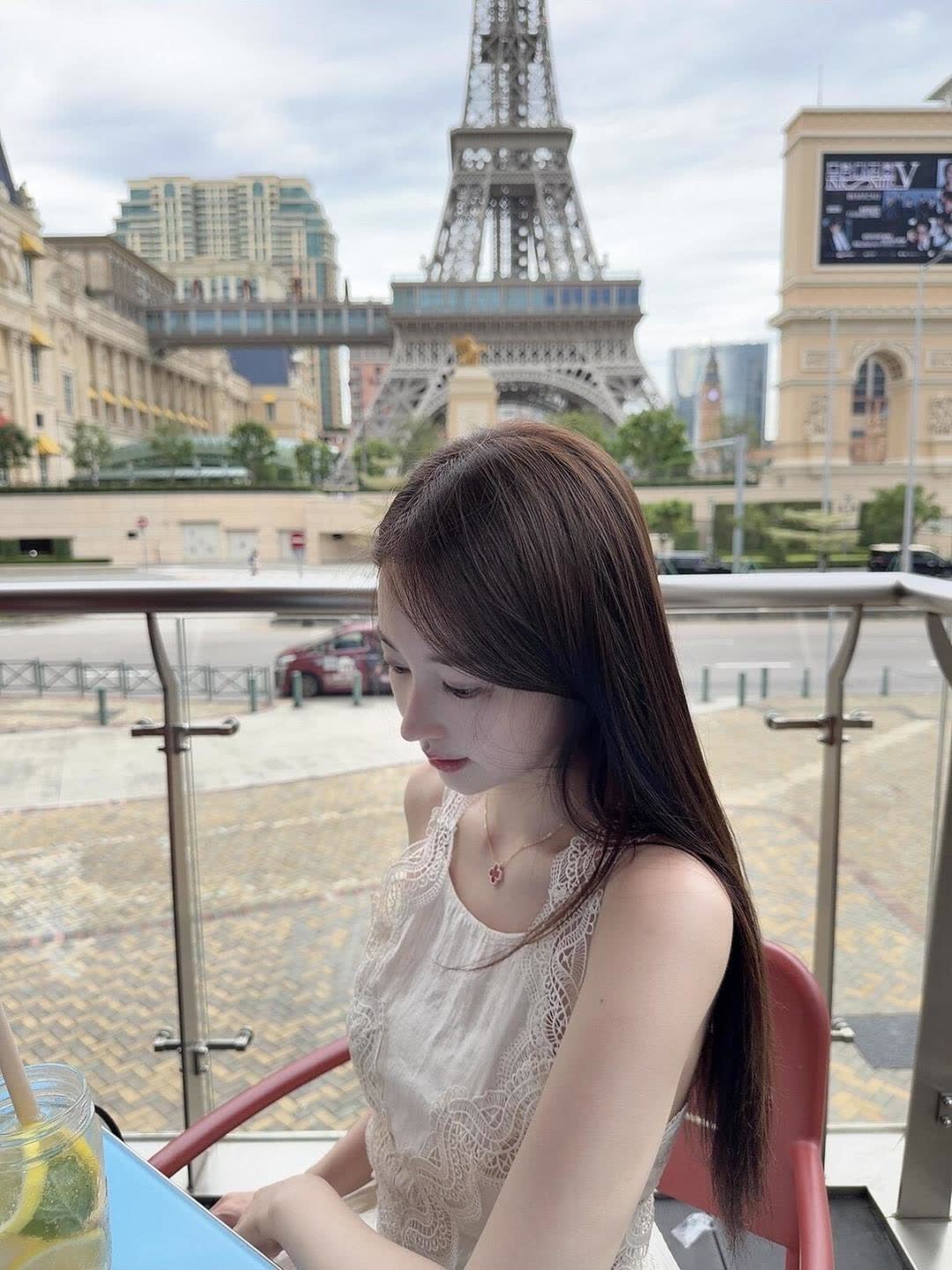 Van Cleef & Arpels Alhambra Necklace
